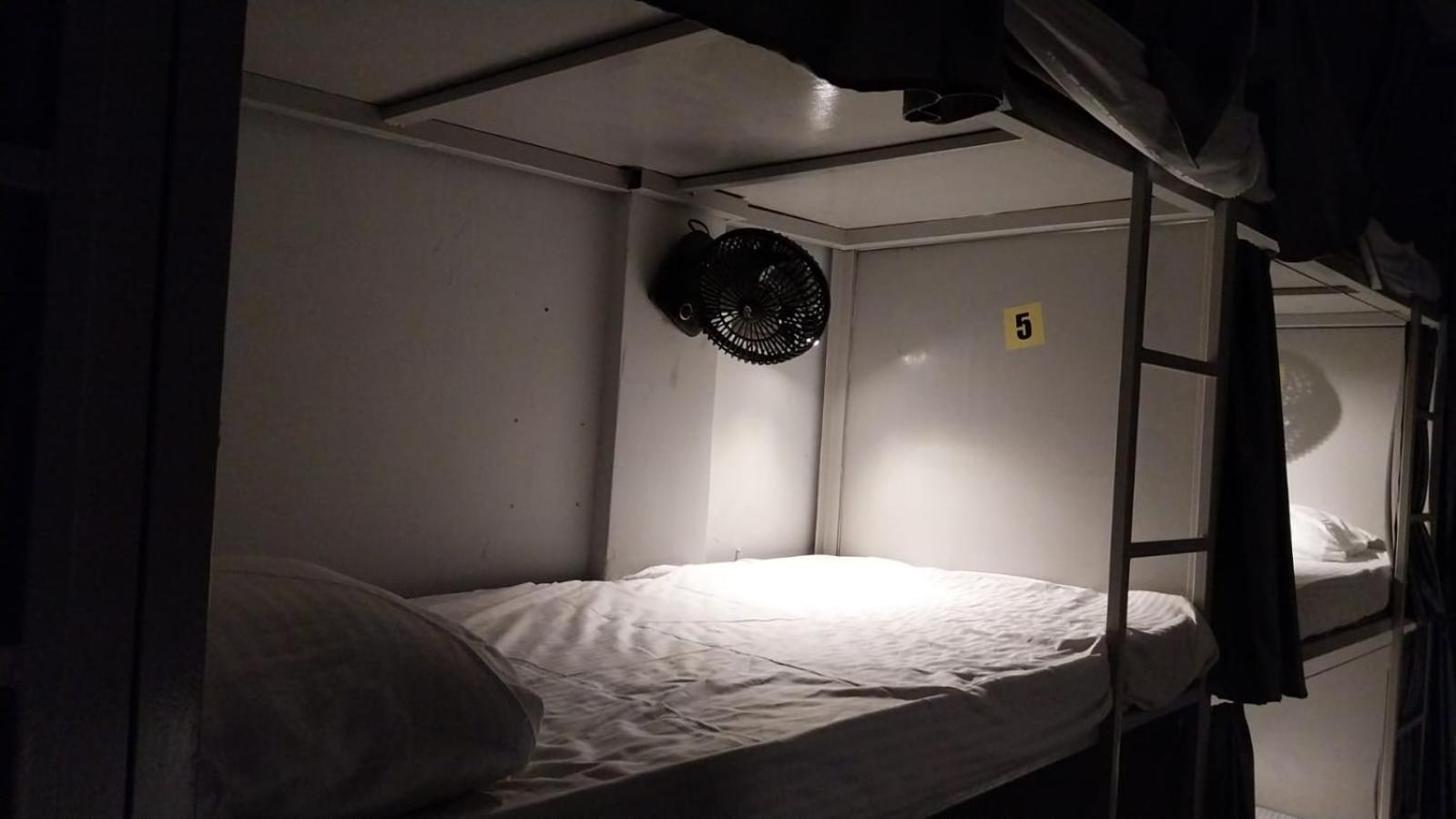 Saffron Dormitory Goregaon East 孟买 外观 照片